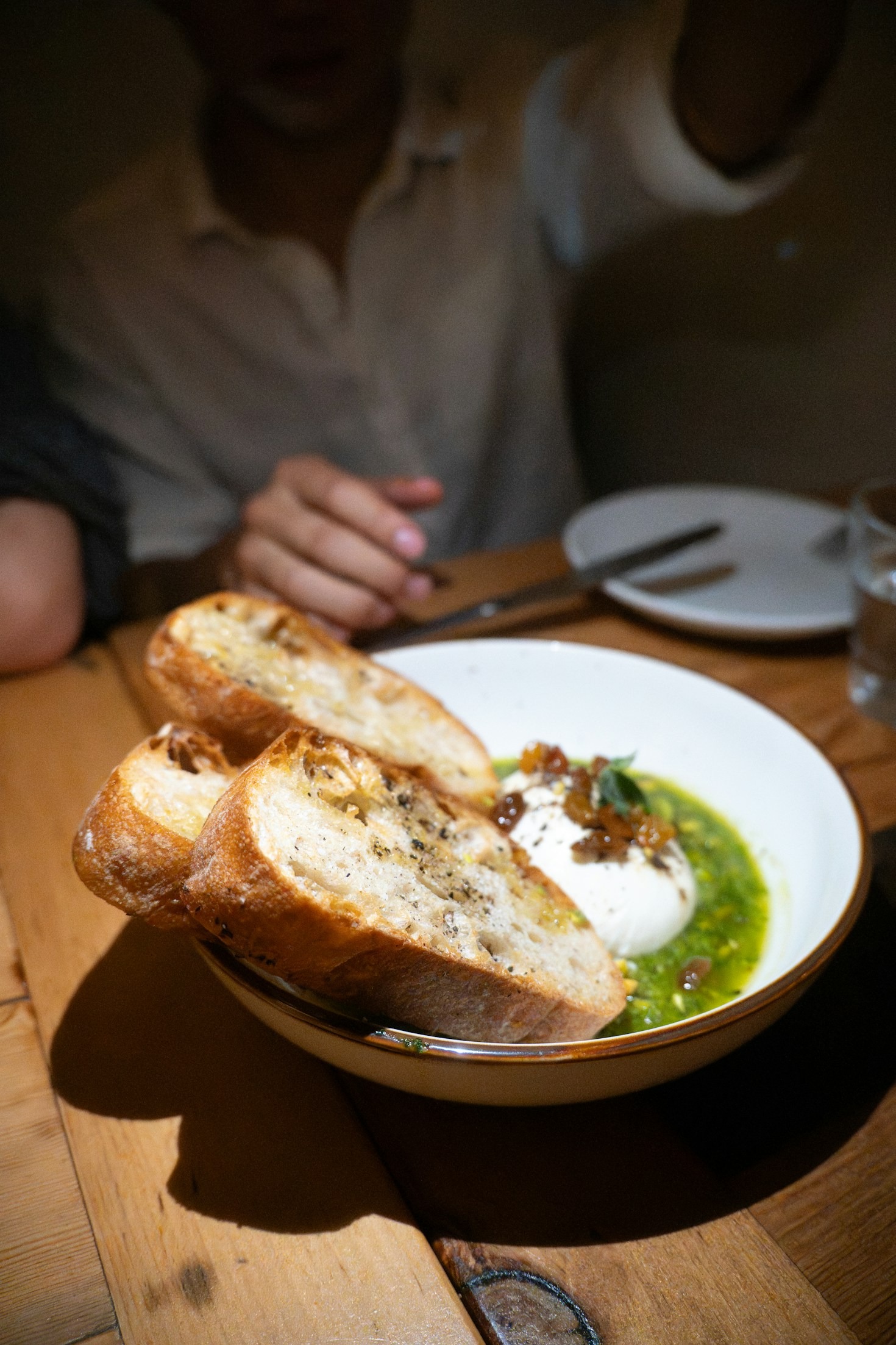 Ein Guide zu eleganter Kleidung für Reisende